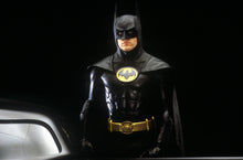 Charger l'image dans la galerie, Morceau de costume - Batman avec Michael Keaton